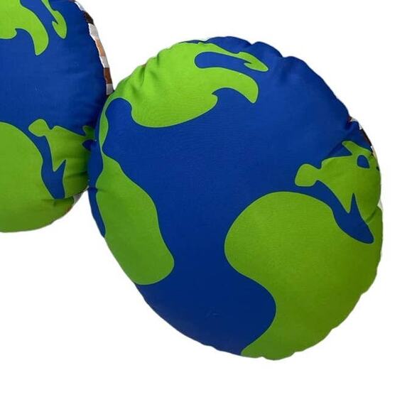 New Pair Multiracial Black Brown All Kids Hands Planet Earth Round Toss Pillows - Picture 3 of 4